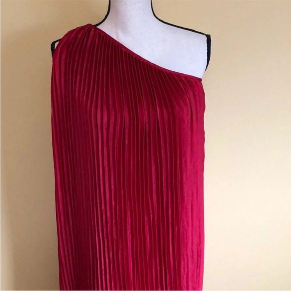 Free People Chelsea Pleated Gown one shoulder red shiny flowy dress size large - Picture 8 of 11